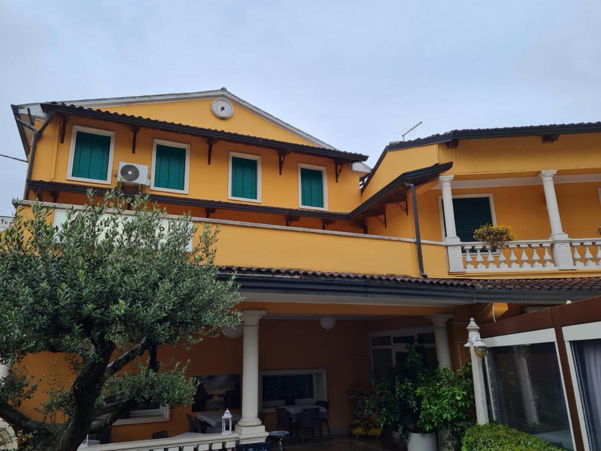 Casa Colonna Montegrotto Termeアパートメント エクステリア 写真